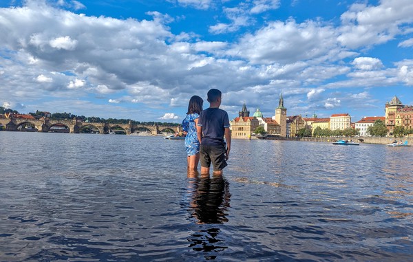 A beautiful, leafy, shady haven in the middle of the Vltava river.  We had ice creams, skimmed stones and Rosa met the Nutria.